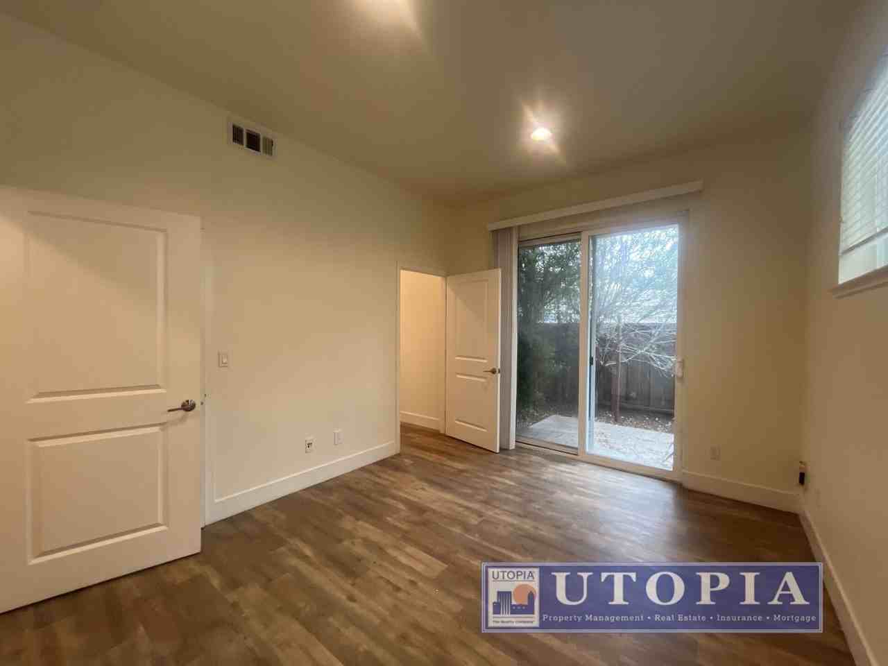 105 Jacobs Ln - Photo 3 of 29