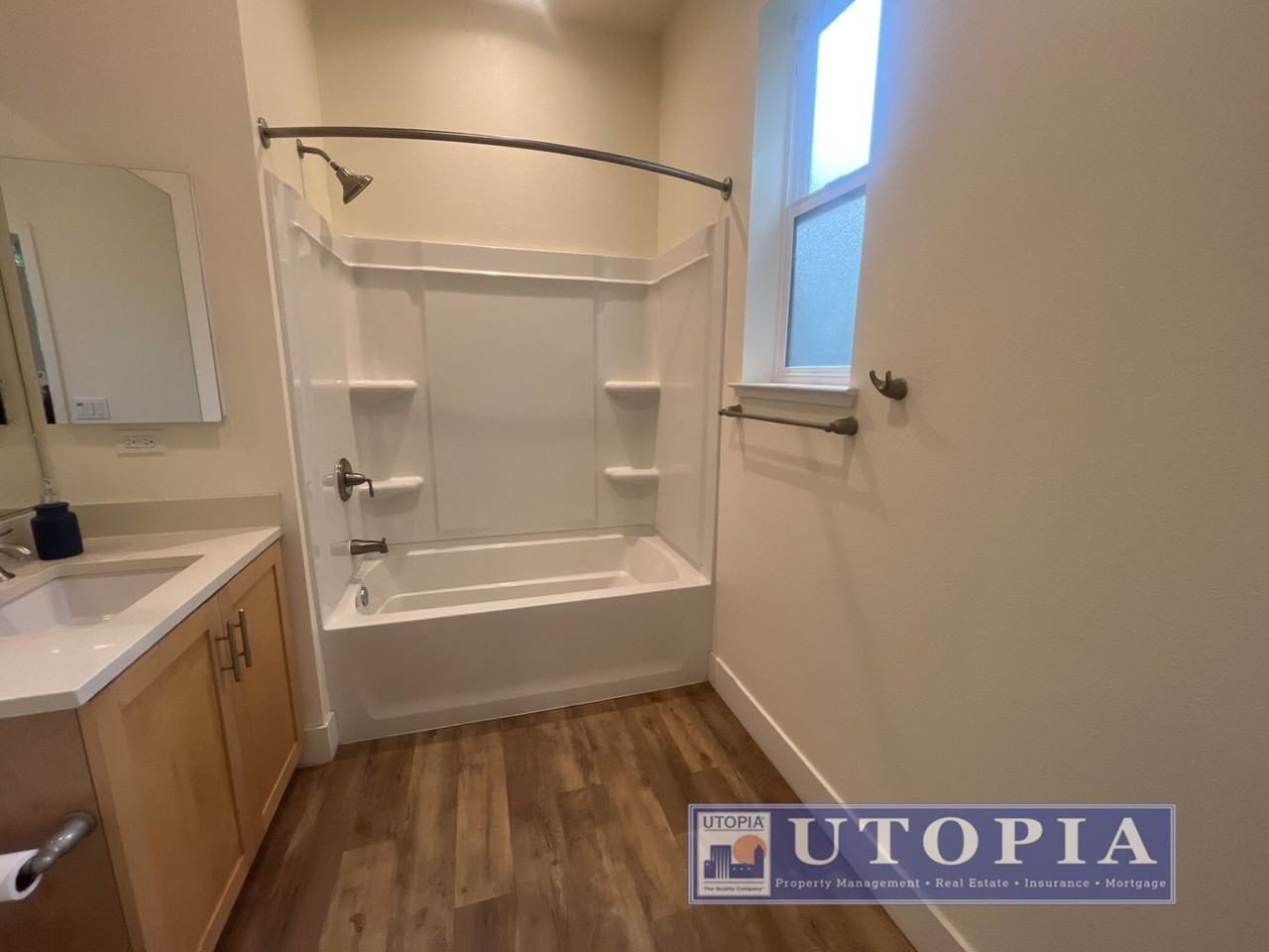 105 Jacobs Ln - Photo 4 of 29