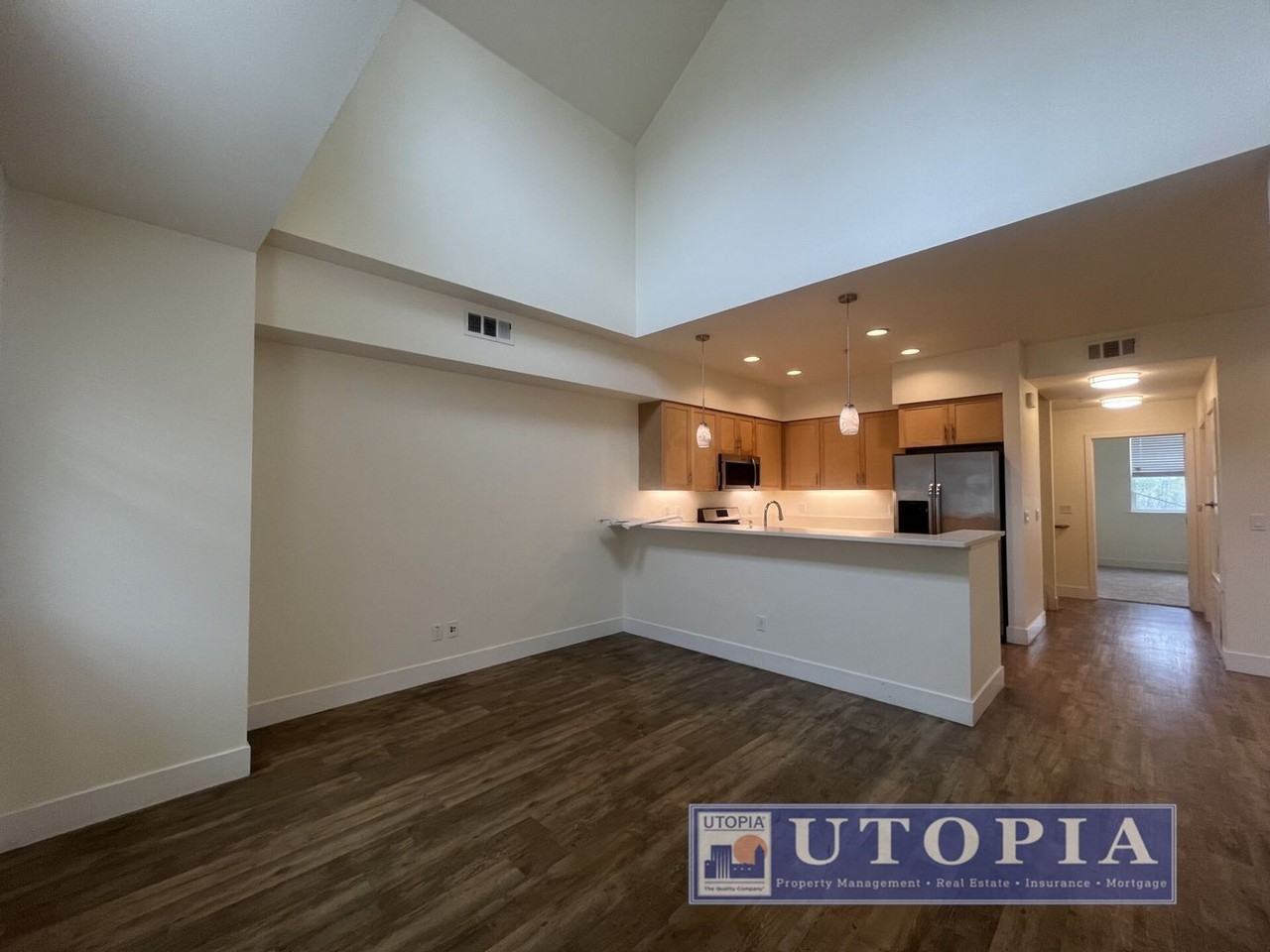 105 Jacobs Ln - Photo 5 of 29