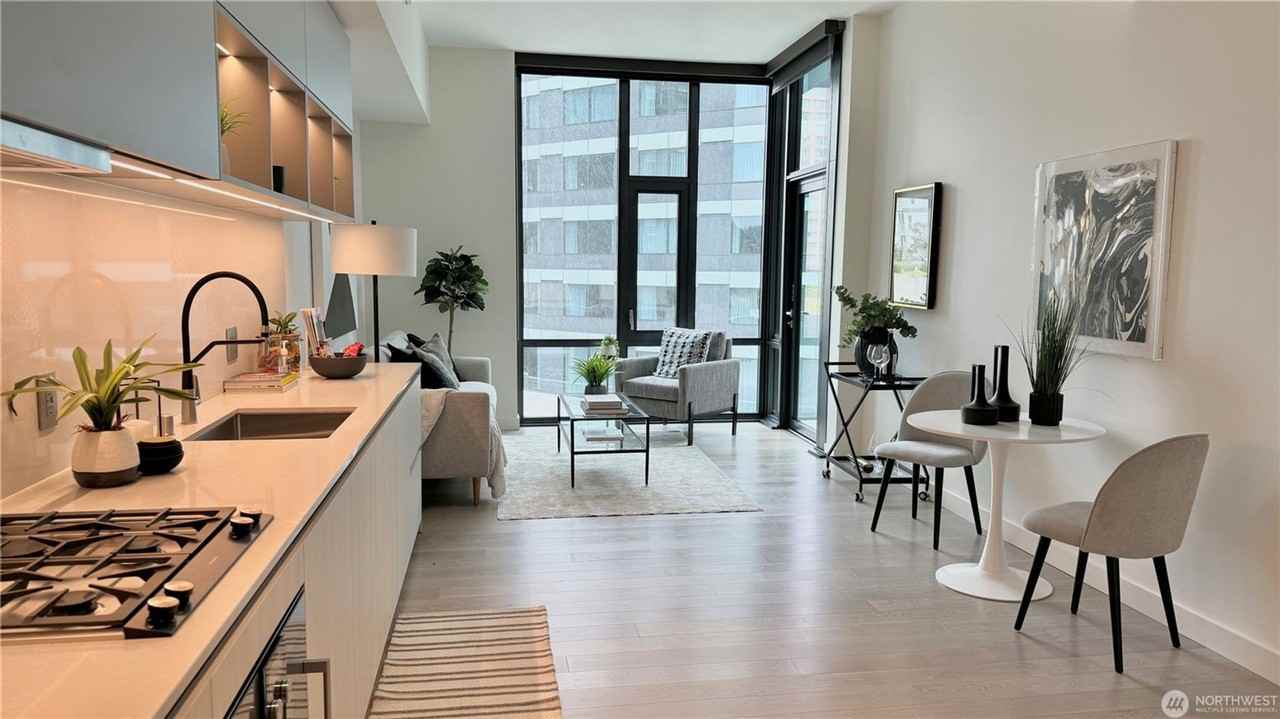 889 Avenue Sq Ne #410 - Photo 2 of 23