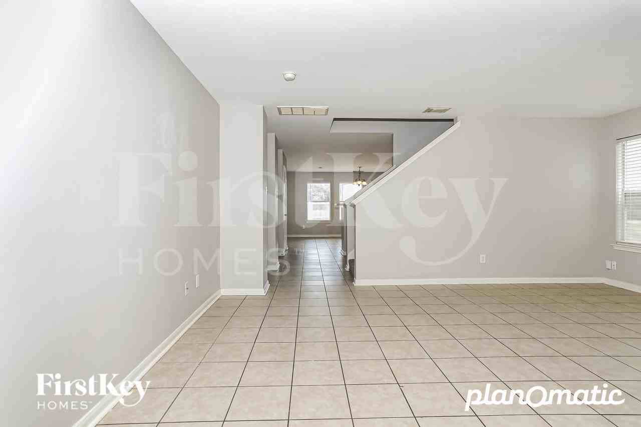3507 Avalon Castle Dr - Photo 3 of 17
