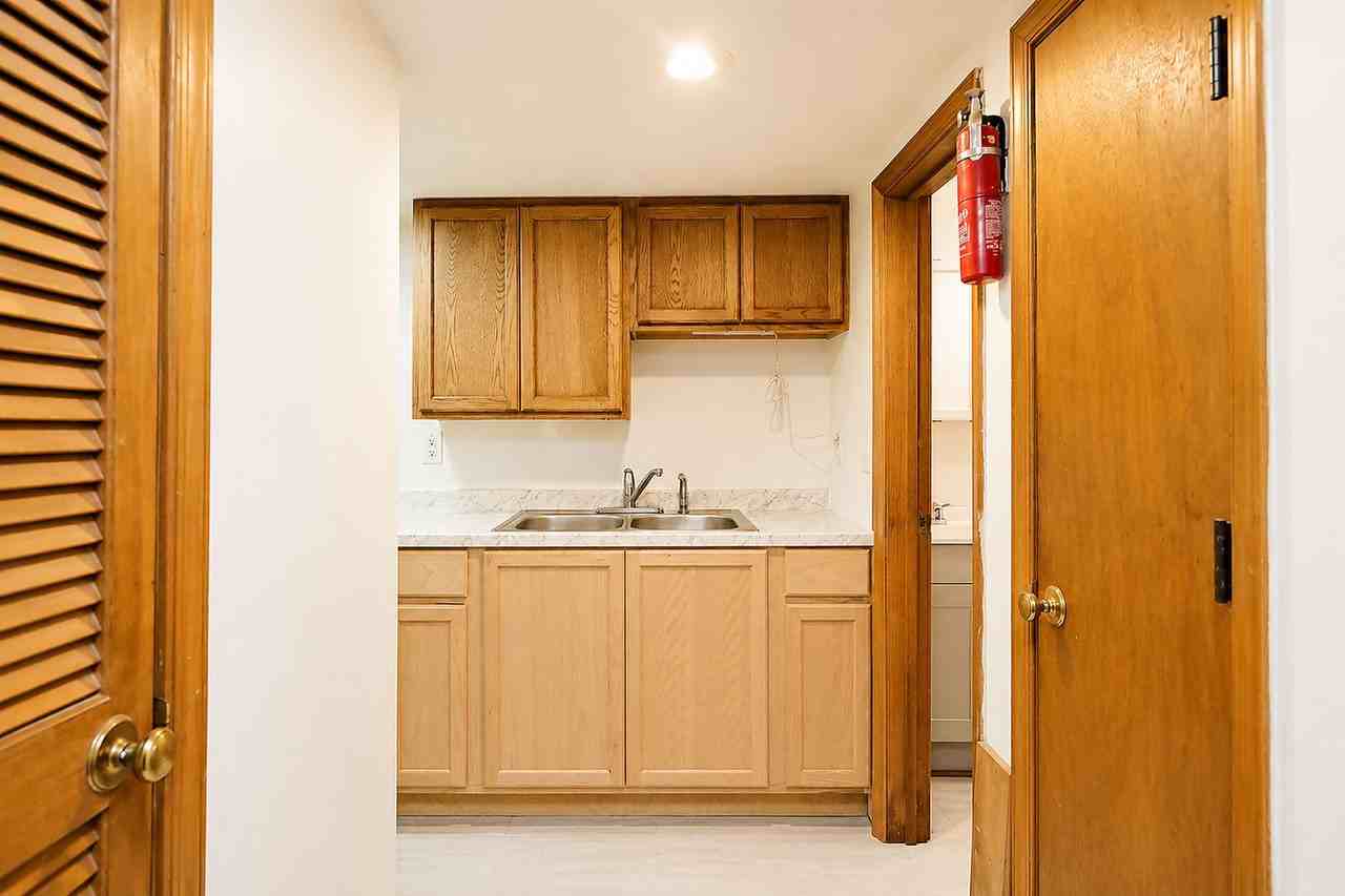 1427 Briarcliff Ave #B - Photo 4 of 8