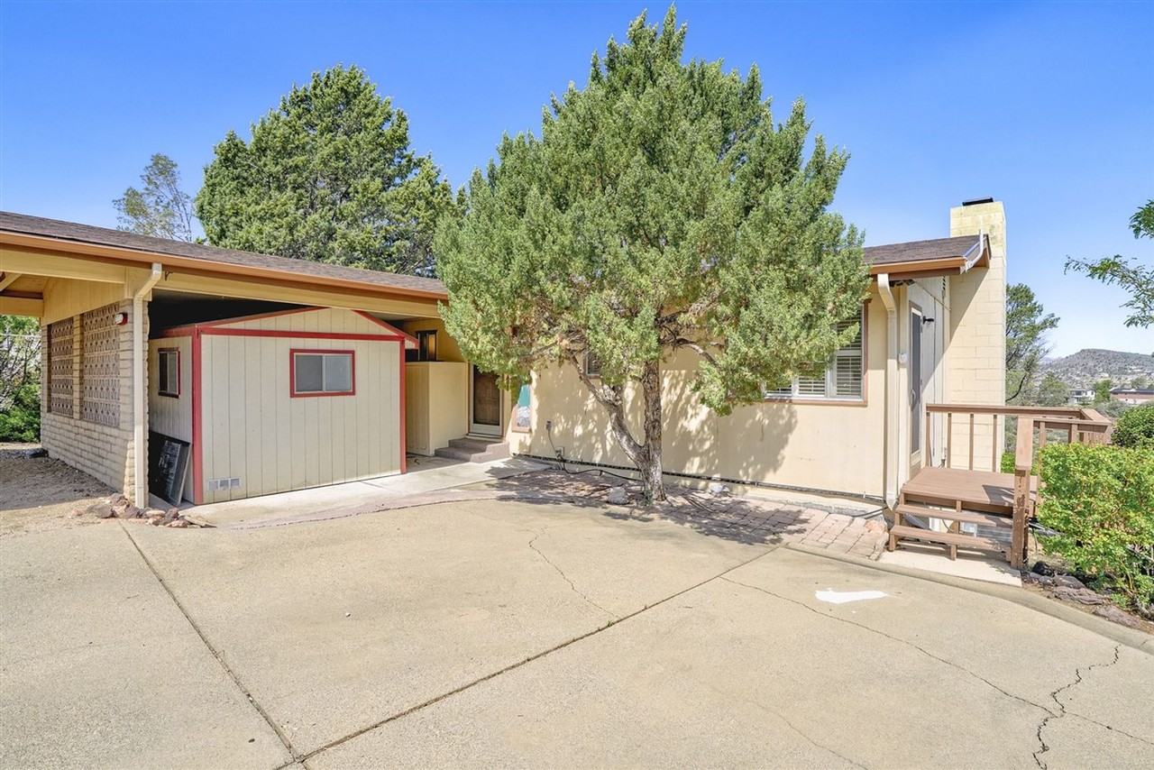 2270 Sandia Dr - Photo 3 of 50