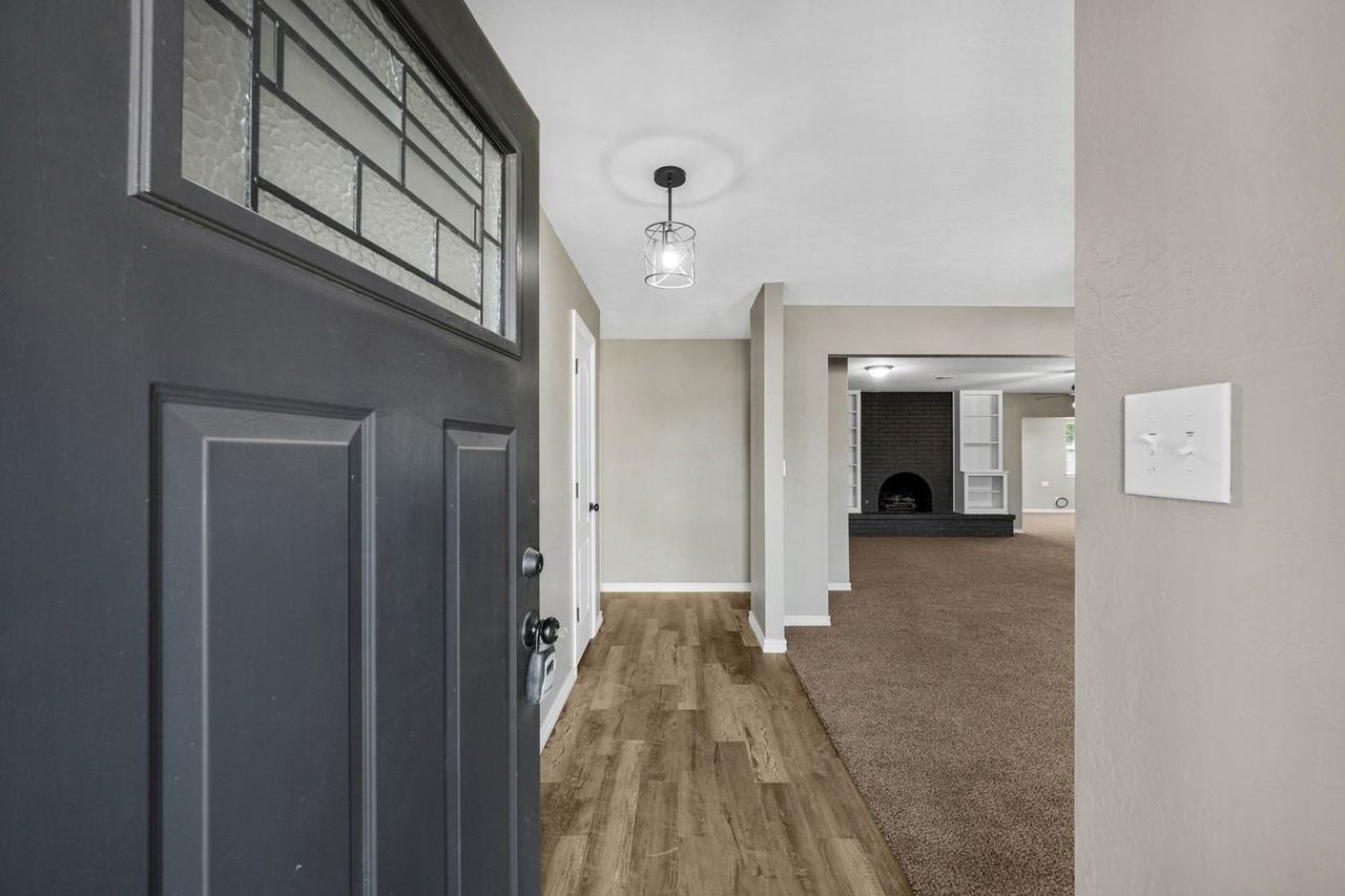 6943 Nw Eisenhower Dr - Photo 6 of 41