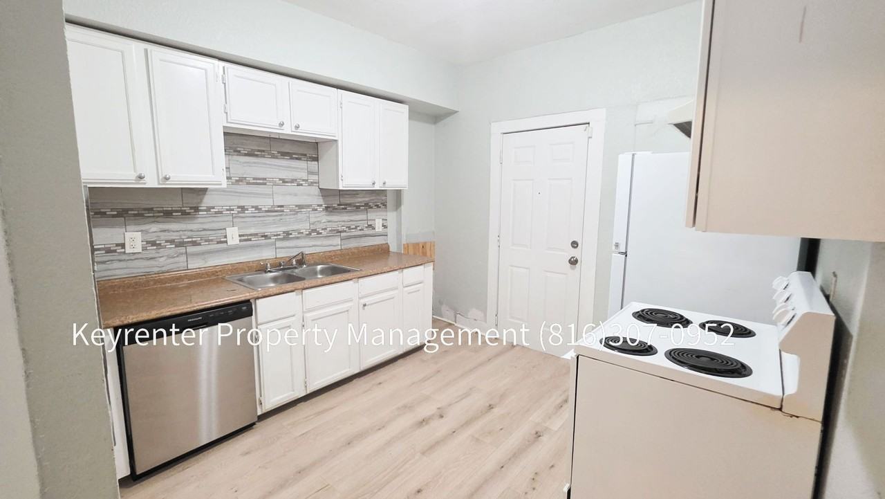 3619 Olive St - Photo 7 of 31