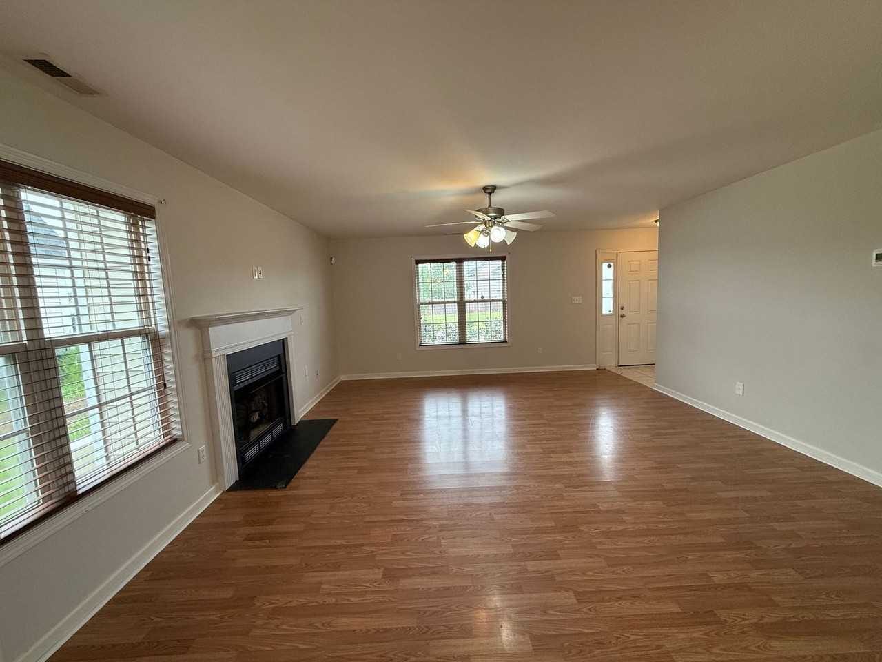 2305 Gray Goose Loop - Photo 4 of 20