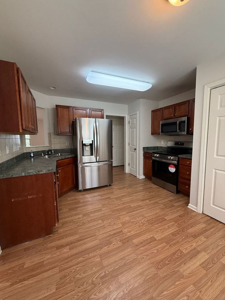2305 Gray Goose Loop - Photo 6 of 20