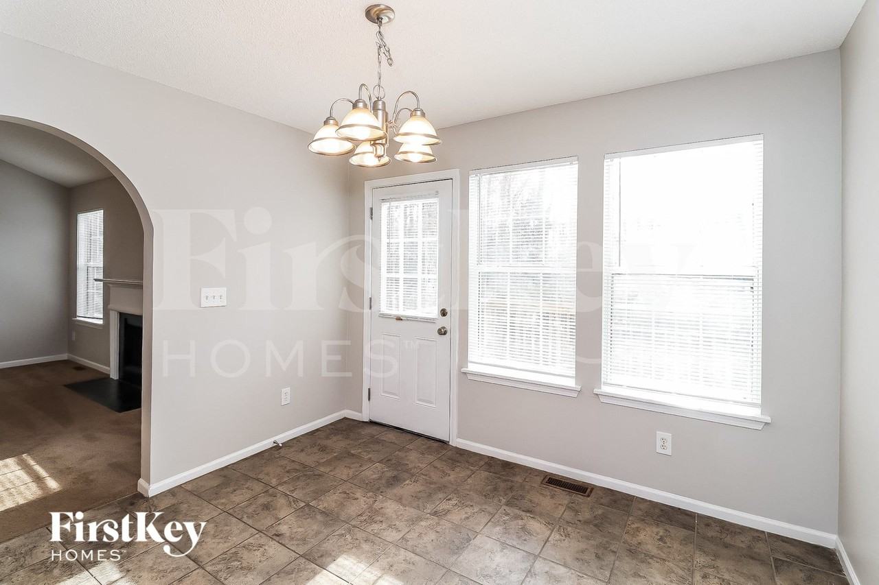 2821 Crest Ridge Way Sw - Photo 4 of 15
