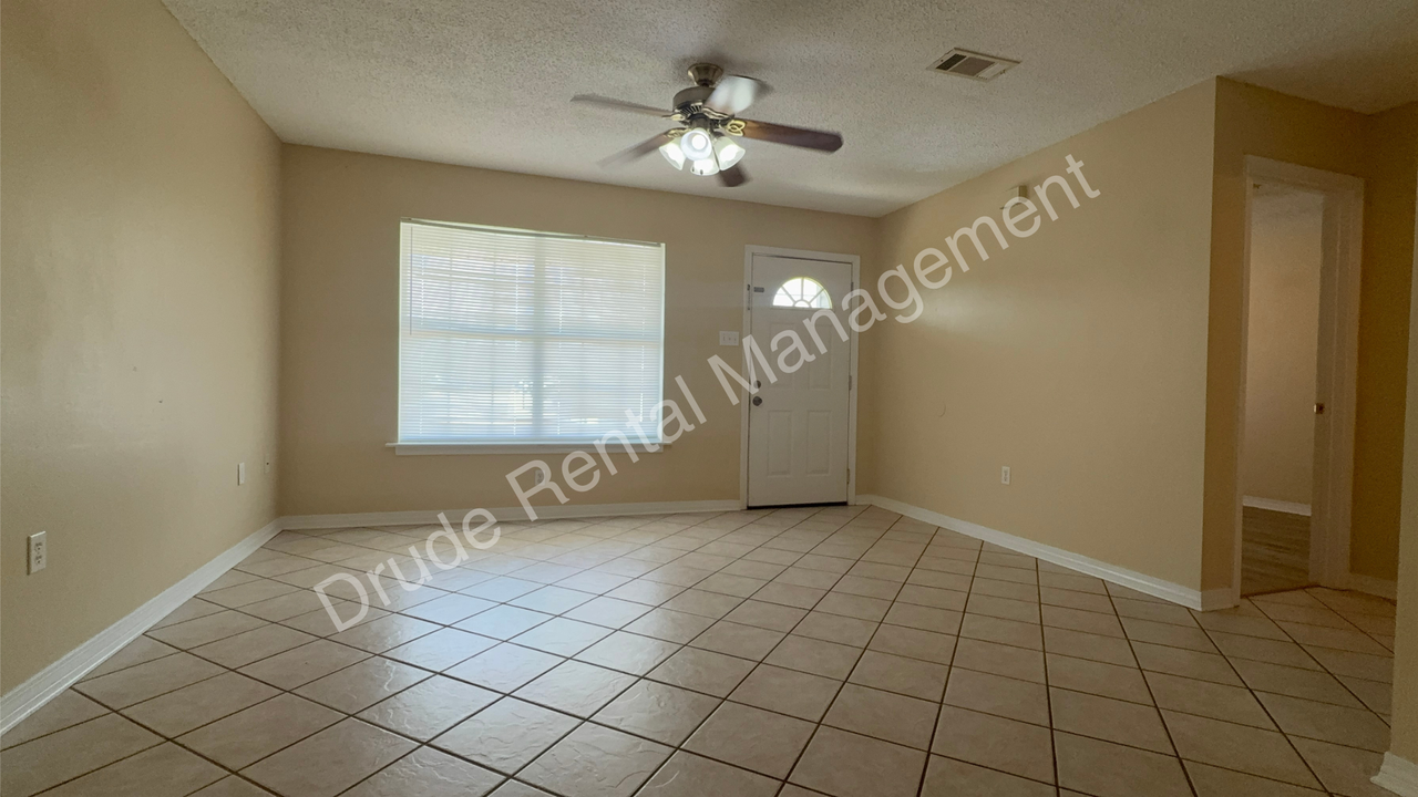 508 Cedar Ln - Photo 5 of 26