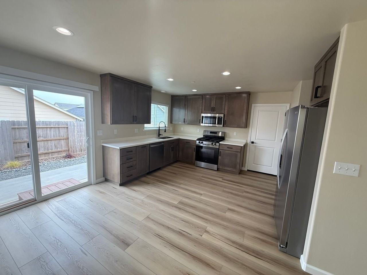 1652 Ascent Pl - Photo 4 of 10