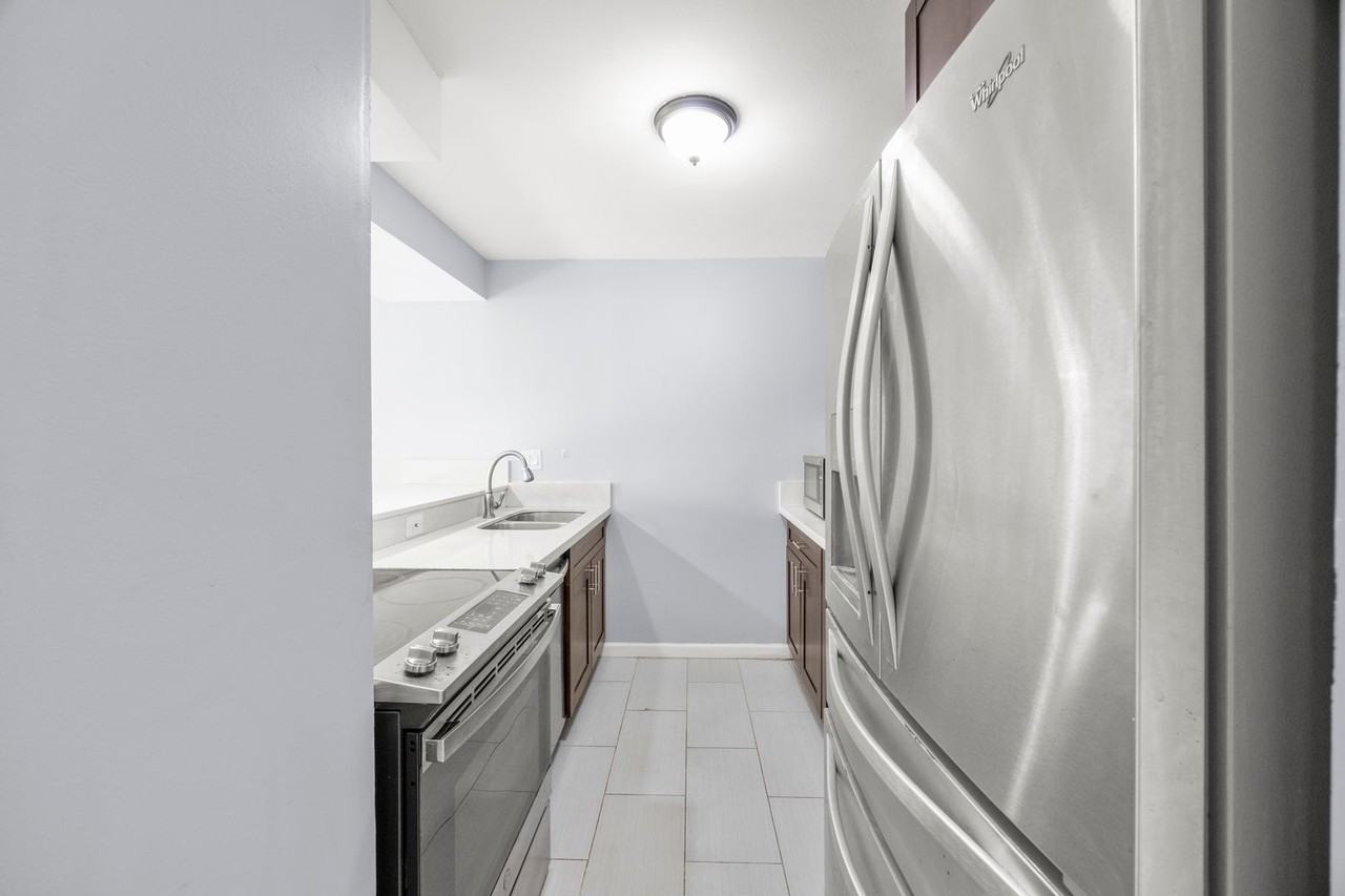 920 Ward Ave Apt 11a - Photo 4 of 22