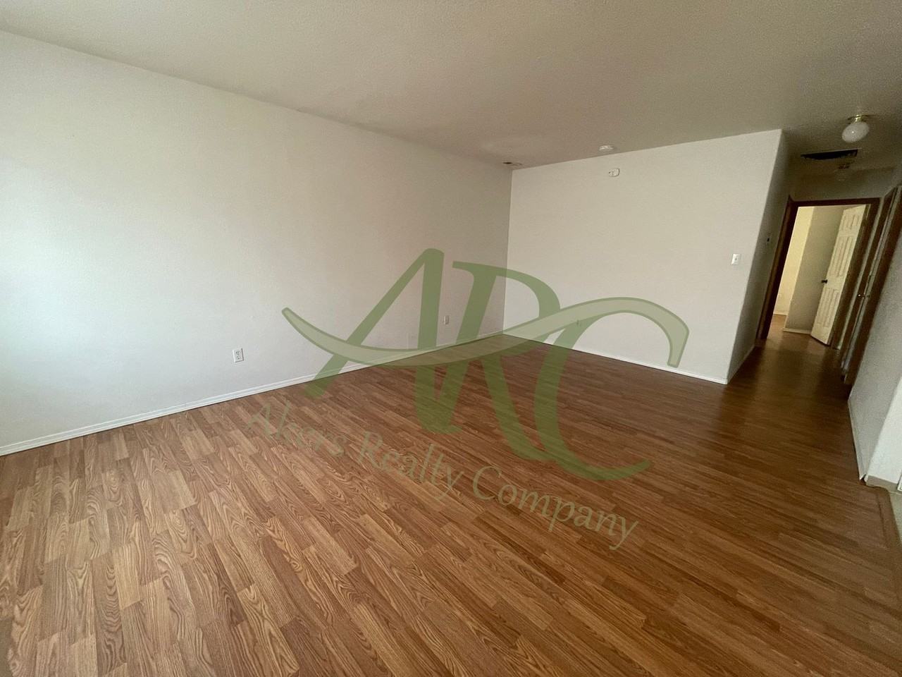 3003 Ontario St - Photo 2 of 15