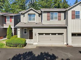 featured image of 3919 Jett Ln Ne