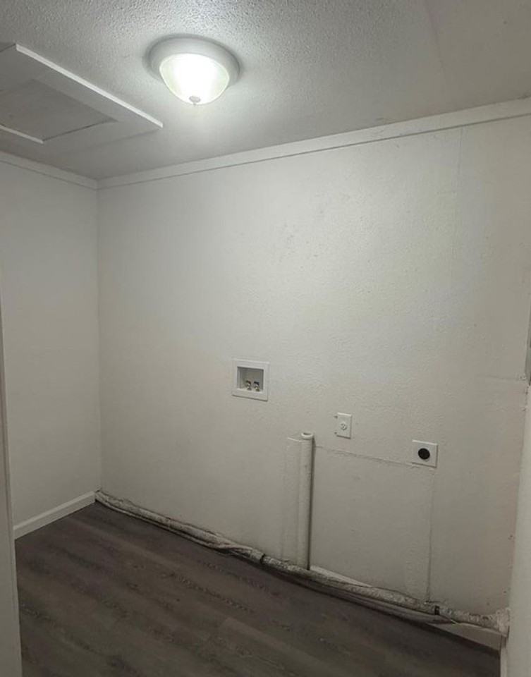 7 Lazarcheff Dr - Photo 6 of 11
