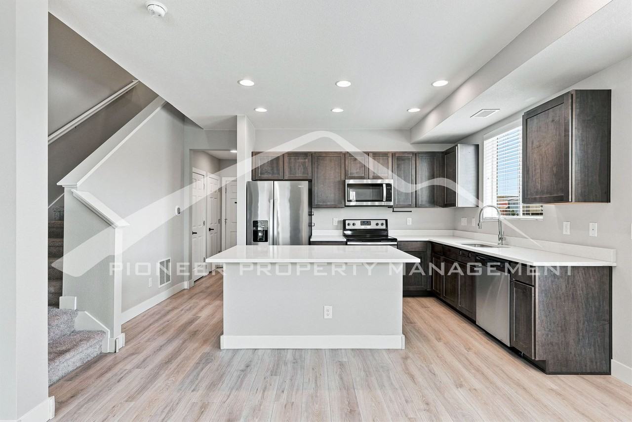 16137 E Elk Pl - Photo 5 of 23