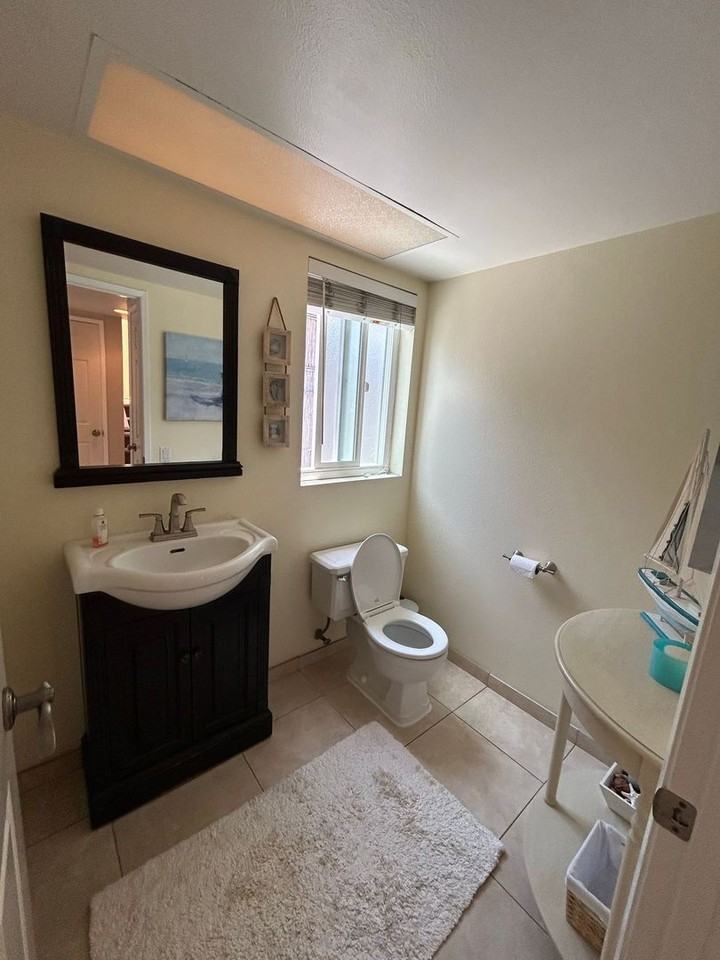 2512 Santa Ana Ave - Photo 5 of 15