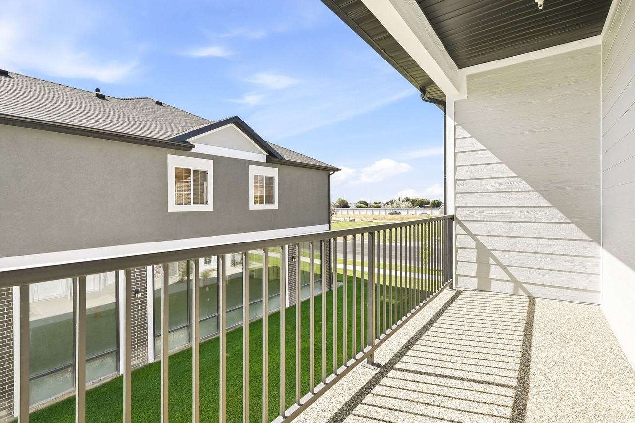 1593 N 110 W #204 - Photo 2 of 16