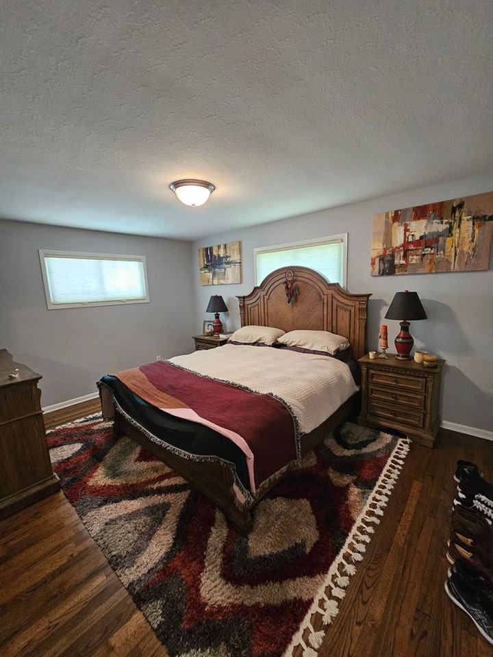 5648 Beacon Hill Dr - Photo 6 of 18