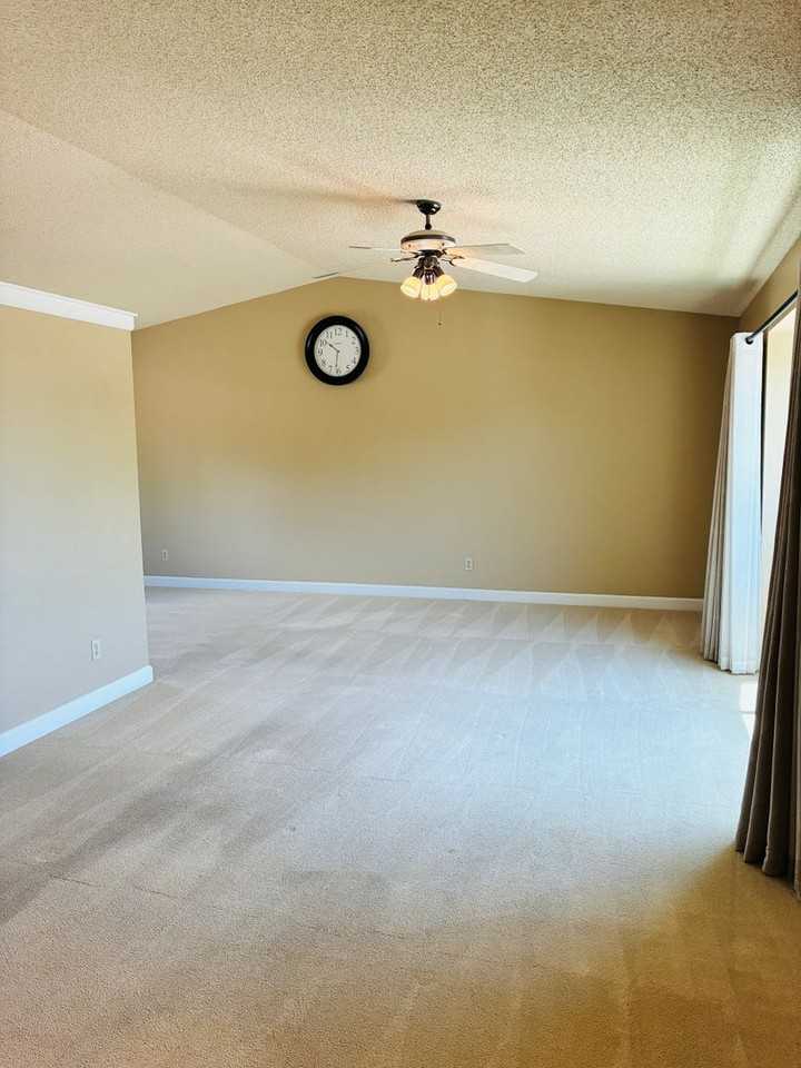7710 Woody Creek Dr - Photo 2 of 21