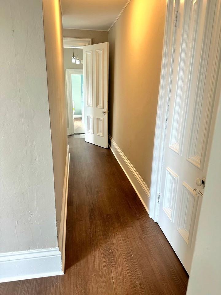 413 E Illinois Ave - Photo 4 of 18