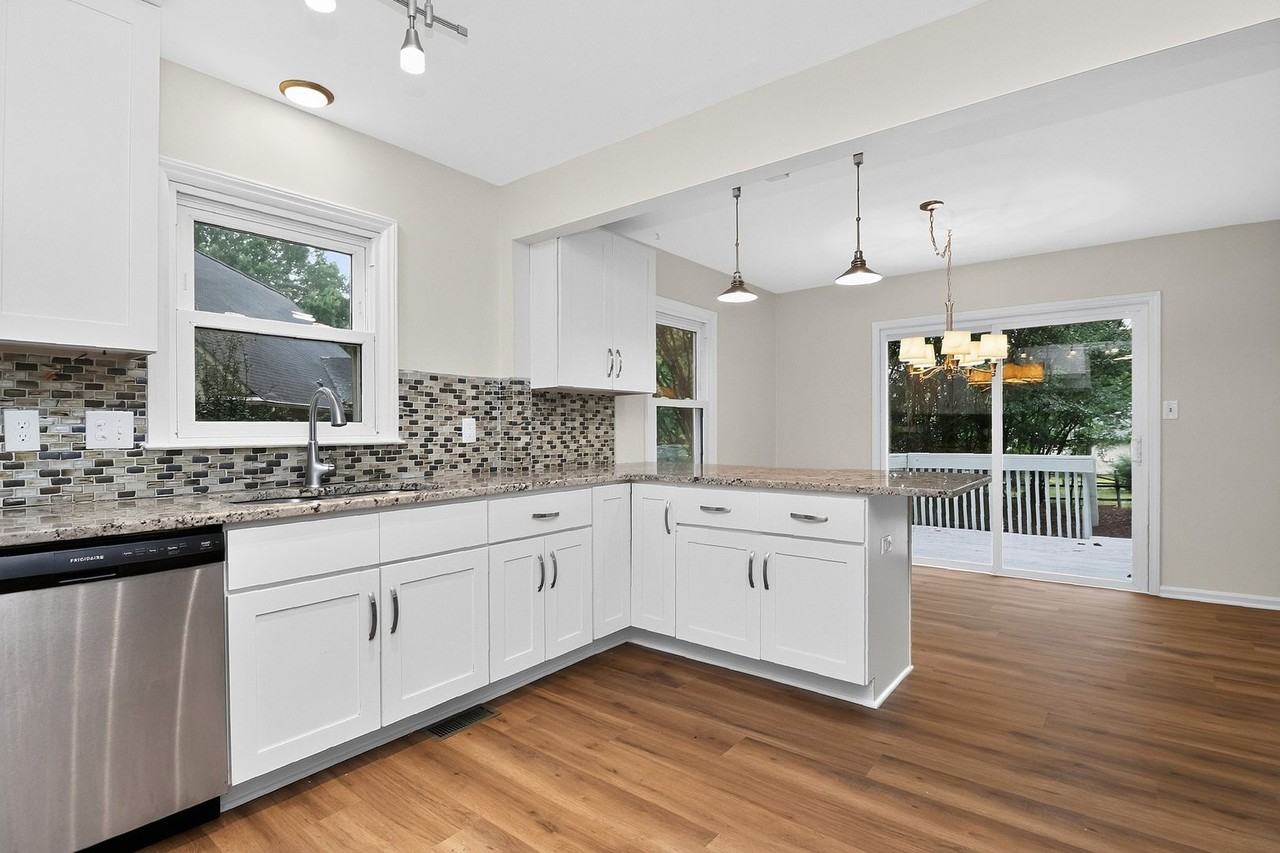 11122 11122 5 Cedars Road - Photo 4 of 19
