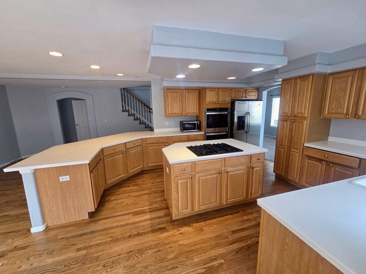 10232 Jill Ave - Photo 2 of 44