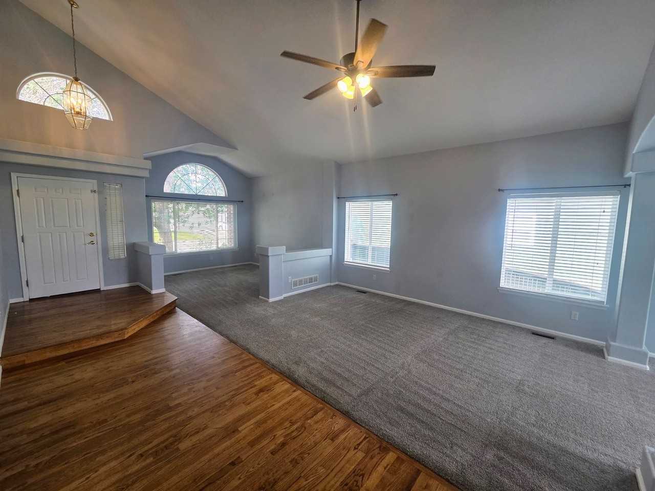10232 Jill Ave - Photo 7 of 44