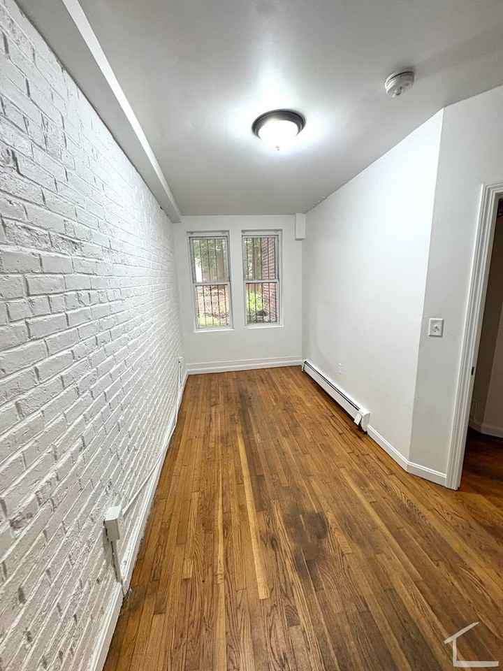 1684 Commonwealth Ave - Photo 7 of 10