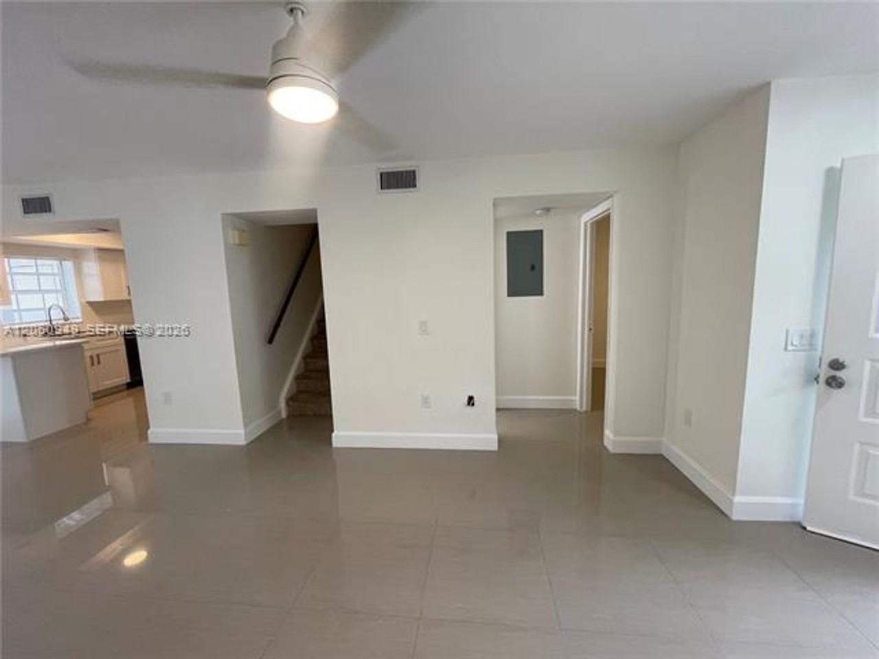 12370 12370 SW 52nd Place th 12370 - Photo 4 of 42