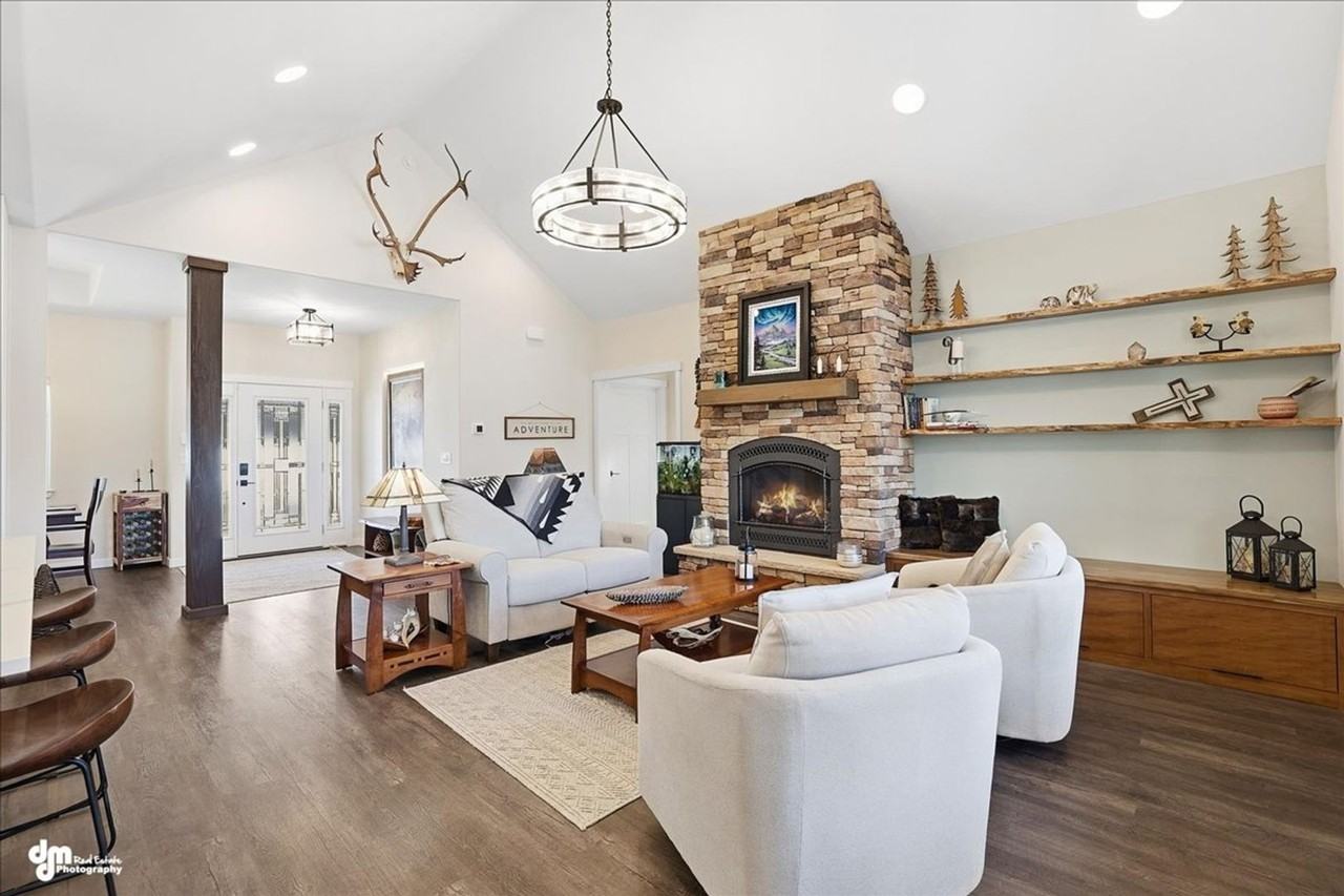 24283 Pollard Loop Rd - Photo 4 of 35