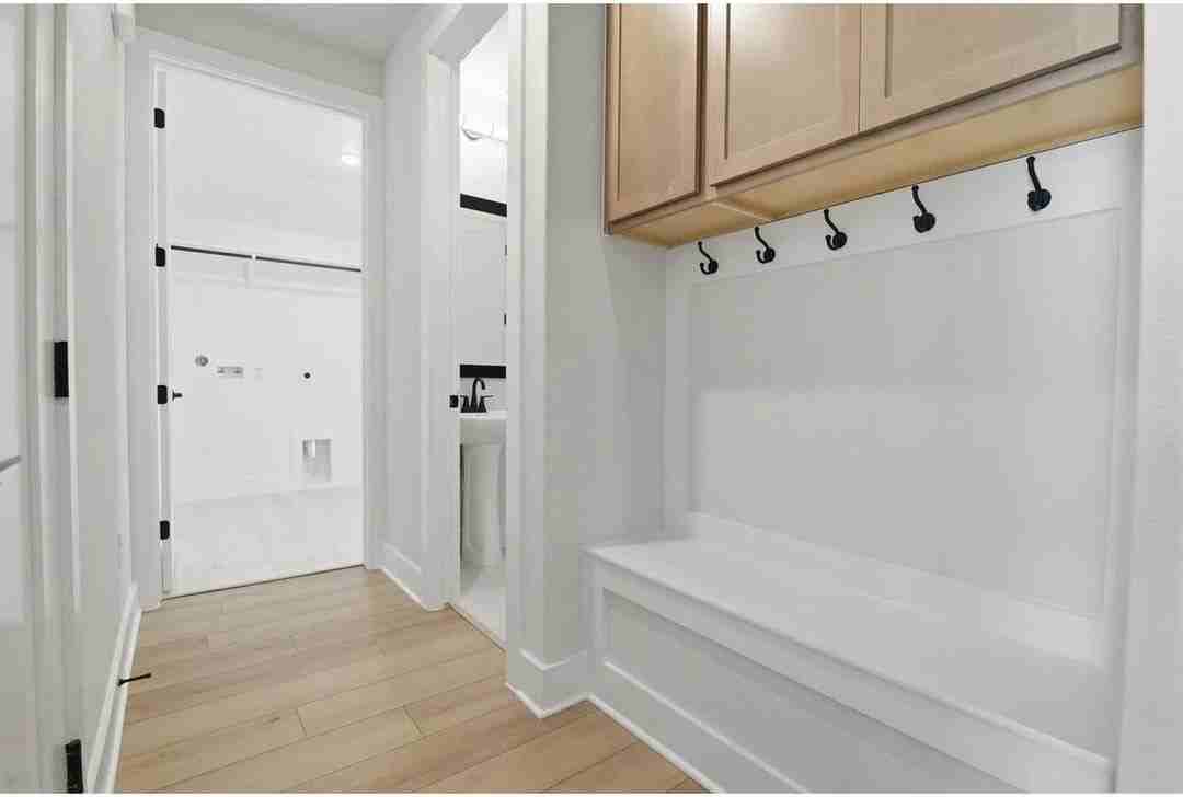 327 Grand Legacy - Photo 4 of 13