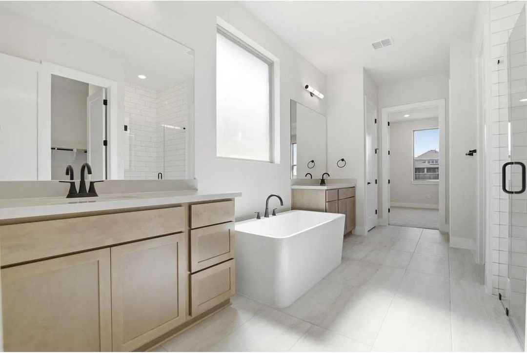 327 Grand Legacy - Photo 6 of 13
