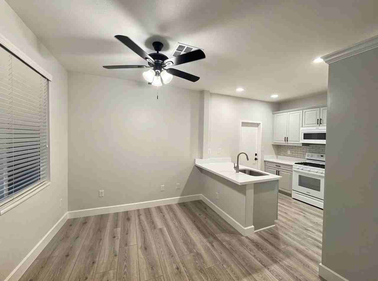 19509 Opal Ln - Photo 3 of 16