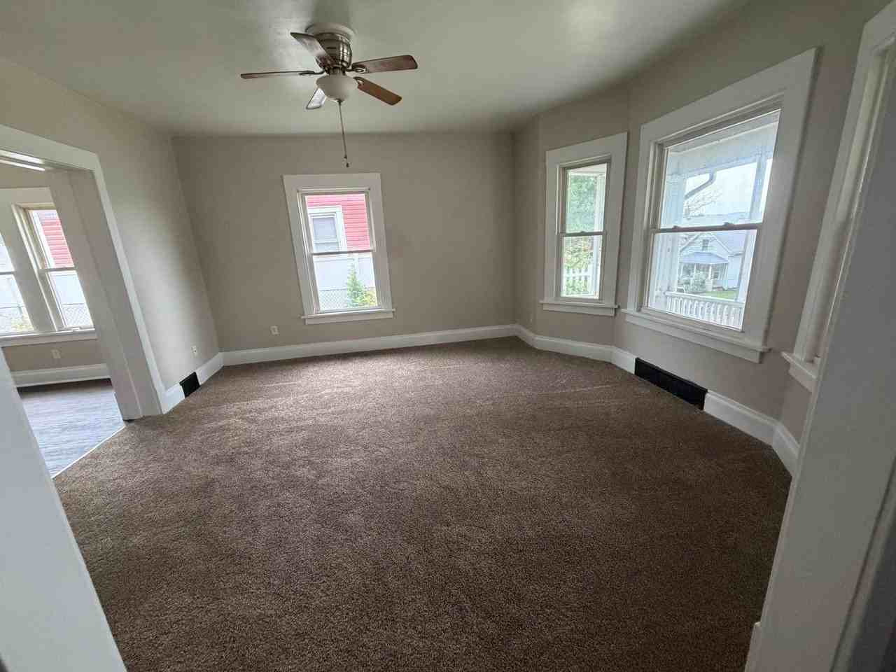 2728 8 1/2 Ave - Photo 4 of 10
