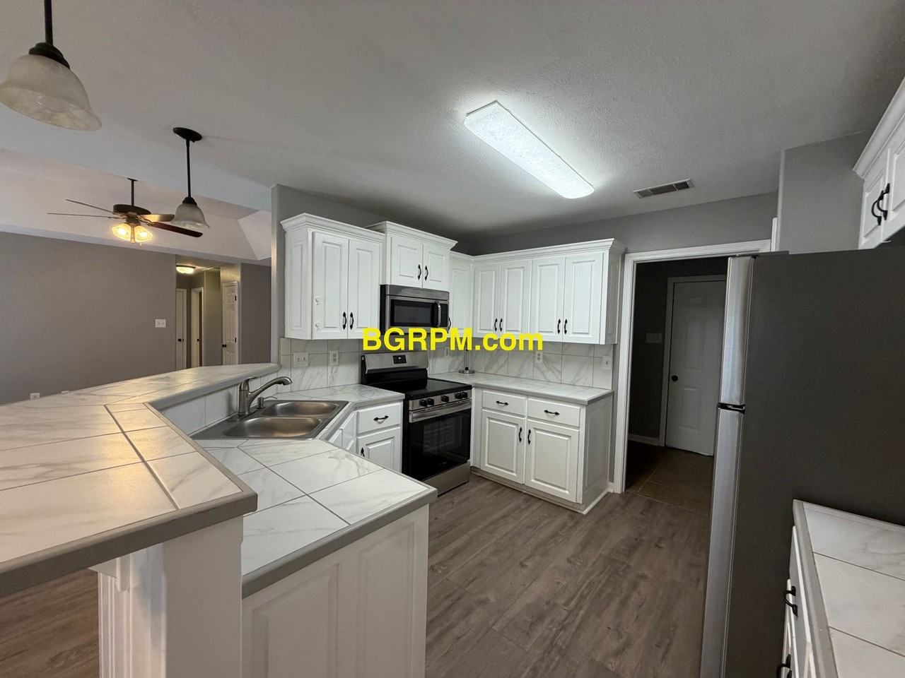 113 Corbin Cir - Photo 5 of 12