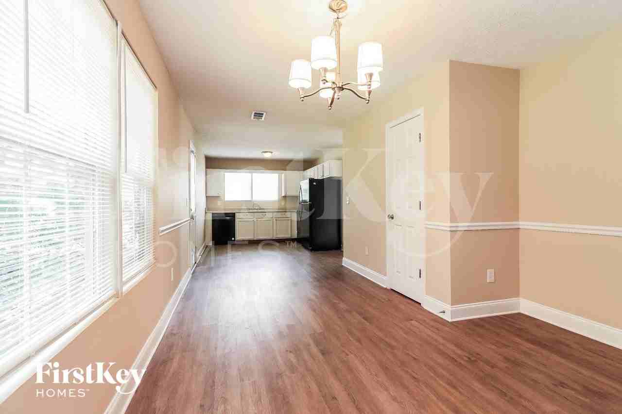 124 Swafford Dr - Photo 3 of 15