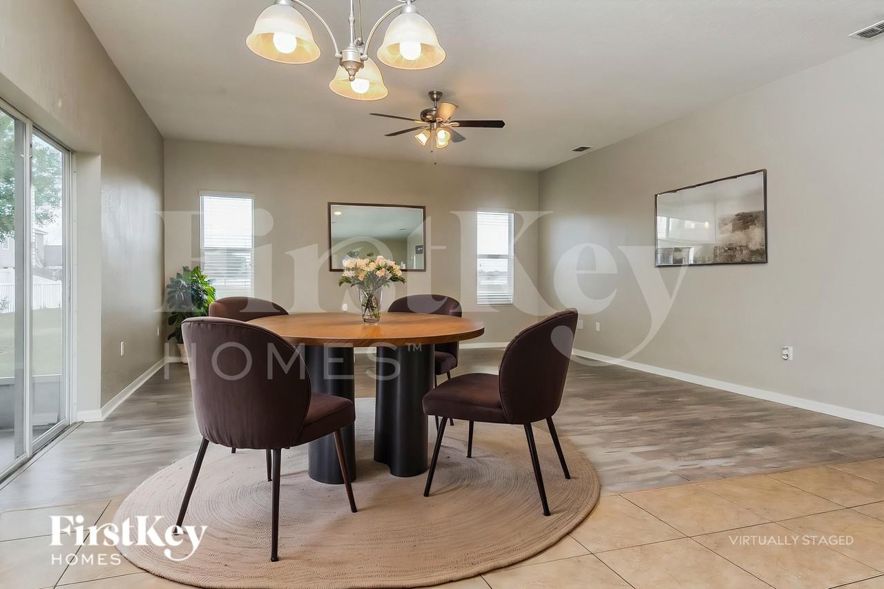 10611 Carloway Hills Dr - Photo 5 of 19