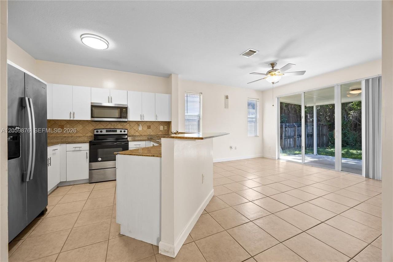 10770 Sw 245th St - Photo 5 of 44