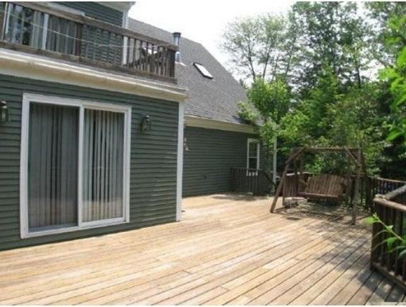 144 Parmenter Rd - Photo 4 of 39