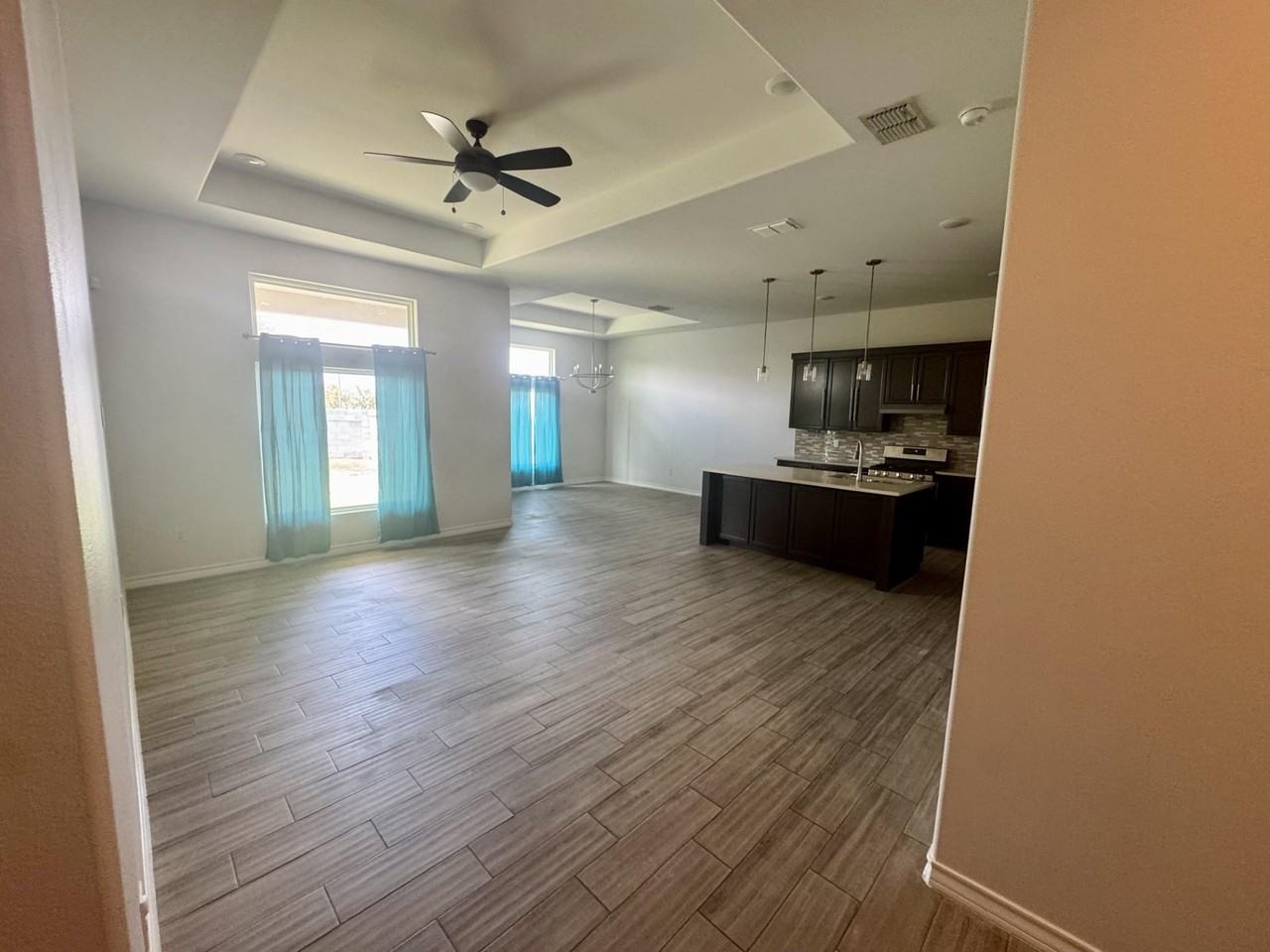 6002 Amir Dr - Photo 4 of 15