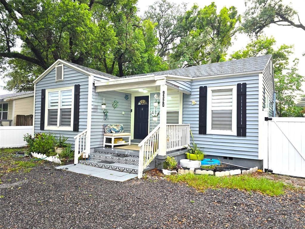 9320 N Elmer St - Photo 2 of 15