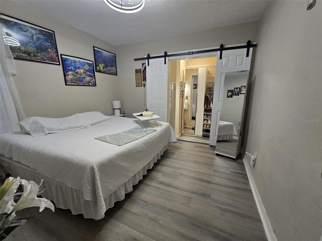 9320 N Elmer St - Photo 4 of 15