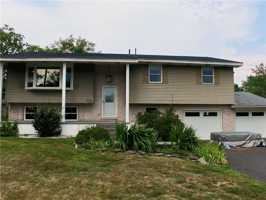 featured image of 2834 Center St