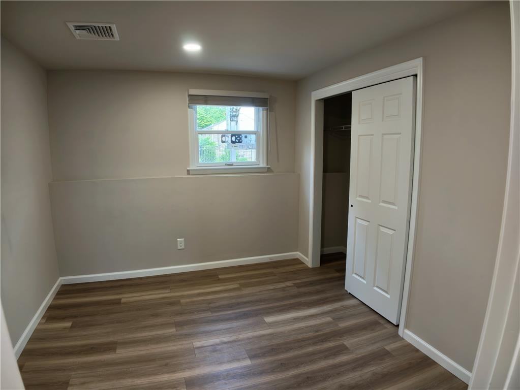 2834 Center St - Photo 7 of 32