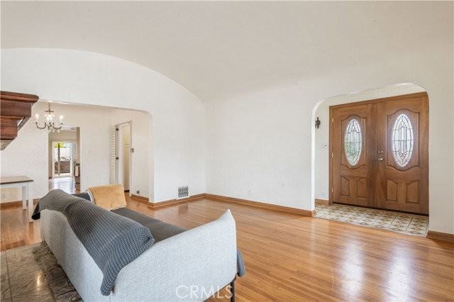 135 Siena Dr - Photo 3 of 6