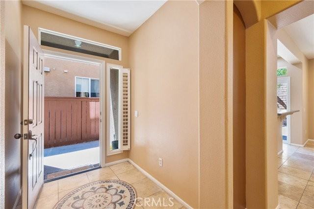 3513 W Hughes Ln - Photo 3 of 8