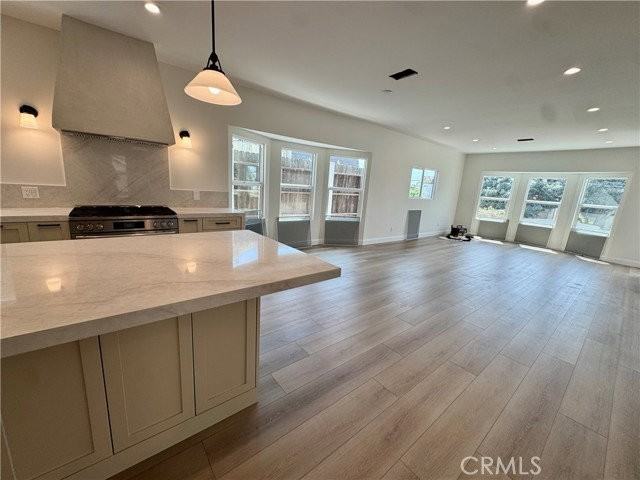 108 S Guadalupe Ave - Photo 3 of 8