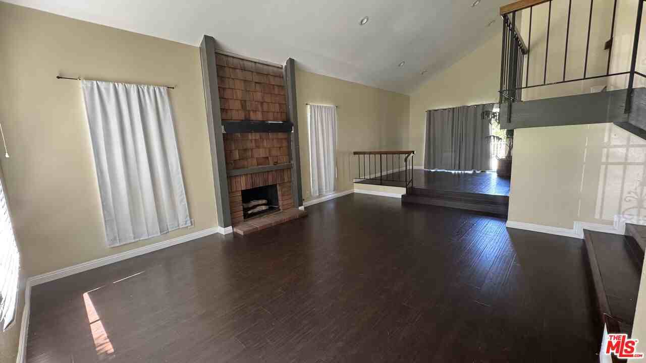 845 N Juarez St - Photo 4 of 8