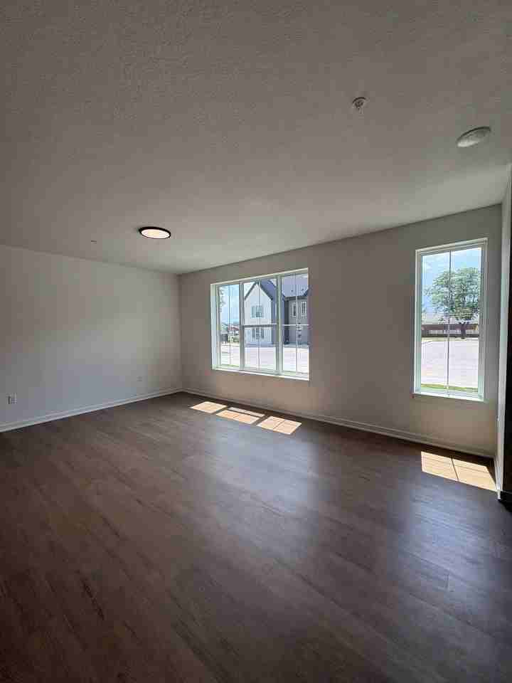 3138 Indianola Ave #104 - Photo 6 of 28