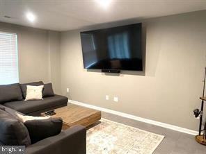 107 Sammy St - Photo 5 of 34
